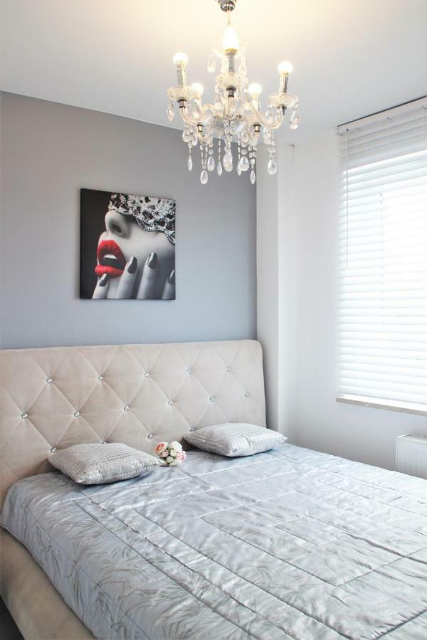 Delux Apartment Kielce Luaran gambar